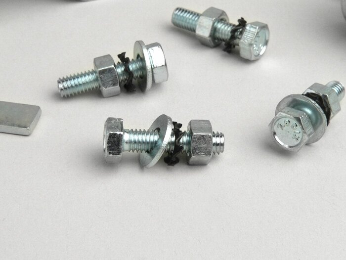 Center stand bracket kit -OEM QUALITY- Vespa VBB1T (17451-), VBB2T, VNB2T (9001-), VNB3-6T, GL150 (VLA1T), Super125/150 (VNC1T/VBC1T), Sprint150/Veloce (VLB1T), GT/GTR125 (VNL2T), Rally180/200 (VSD1T/VSE1T), TS125 (VNL3T), SS180 (VSC1T)