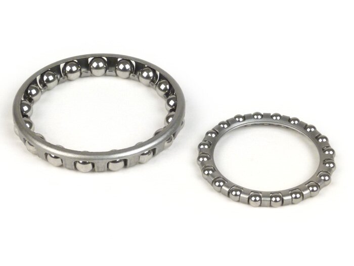 Steering race set -VESPA- Piaggio, Gilera, Vespa - balls upper bearing big version (balls = 5/32“ = 3,97mm) - Vespa V50, 50N, PV, ​ET3, ​PK, PX, T5, Cosa, Rally, Sprint, Super, GS160, SS180, GTS, HPE, ET2, ET4, LX/LXV, S50-125, Sprint, Primavera, Runner,