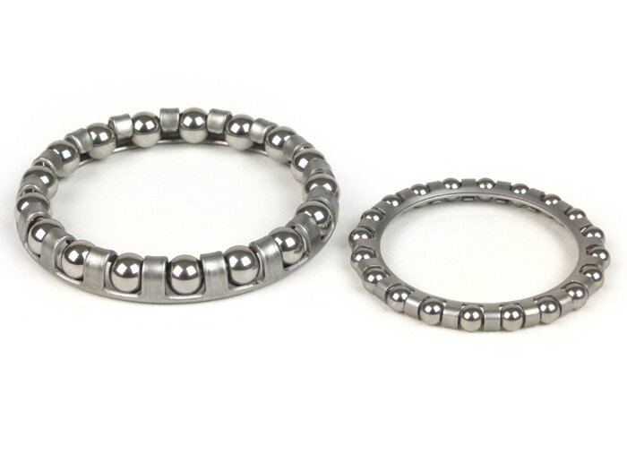 Steering race set -VESPA- Piaggio, Gilera, Vespa - balls upper bearing big version (balls = 5/32“ = 3,97mm) - Vespa V50, 50N, PV, ​ET3, ​PK, PX, T5, Cosa, Rally, Sprint, Super, GS160, SS180, GTS, HPE, ET2, ET4, LX/LXV, S50-125, Sprint, Primavera, Runner,