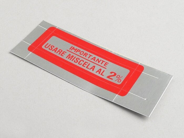 Sticker for fuel tank cap -OEM QUALITY- Vespa, Importante - Usare Miscela al 2% (1:50) - red