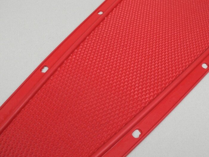 Tappetino -QUALITÀ OEM- Vespa Rally180 (VSD1T), Rally200 (VSE1T), Sprint150 (VLB1T), TS125 (VNL3T), GT125 (VNL2T), GTR125 (VNL2T), SS180 (VSC1T), GS160 / GS4 (VSB1T), Super, VNA, VNB, VBA, VBB - Rosso