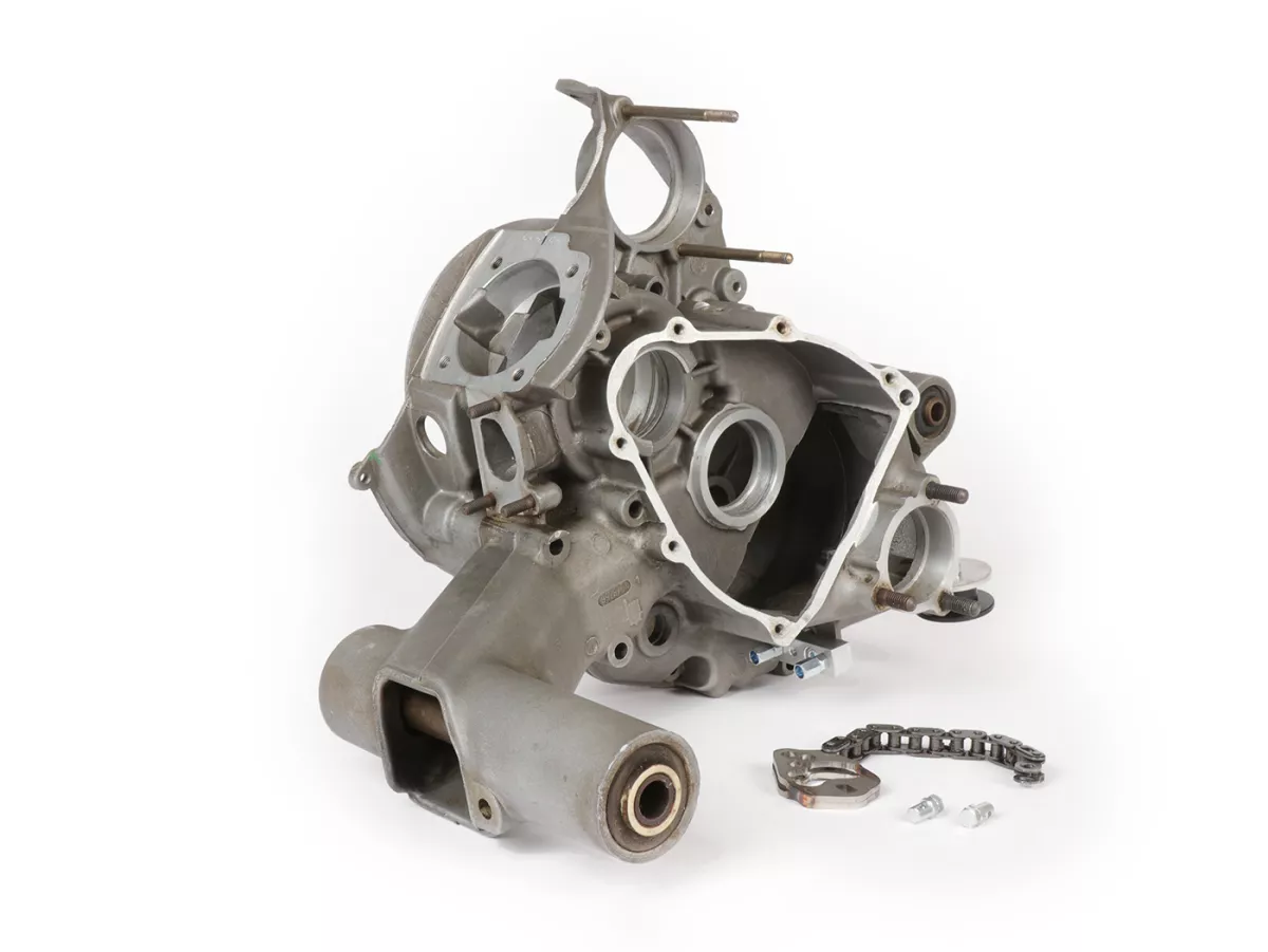 Motorhuis voor Vespa V50, V90, PV, ET3, PK S, PK XL, PK XL2, ETS, Motovespa PK75 (3-gaats inlaatspruitstuk, two-pull versnellingspook, Elestart)