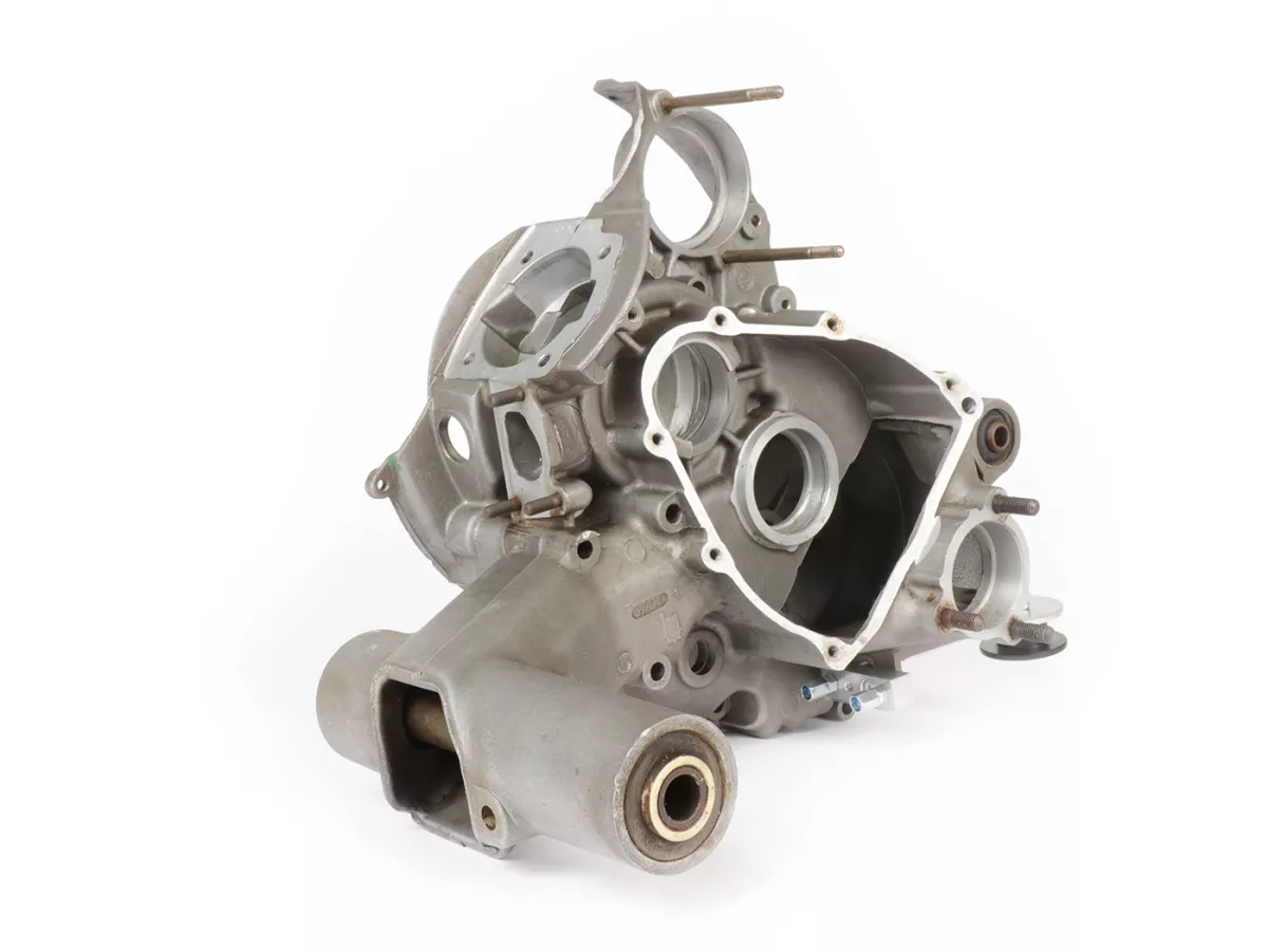Motorhuis voor Vespa V50, V90, PV, ET3, PK S, PK XL, PK XL2, ETS, Motovespa PK75 (3-gaats inlaatspruitstuk, two-pull versnellingspook, Elestart)