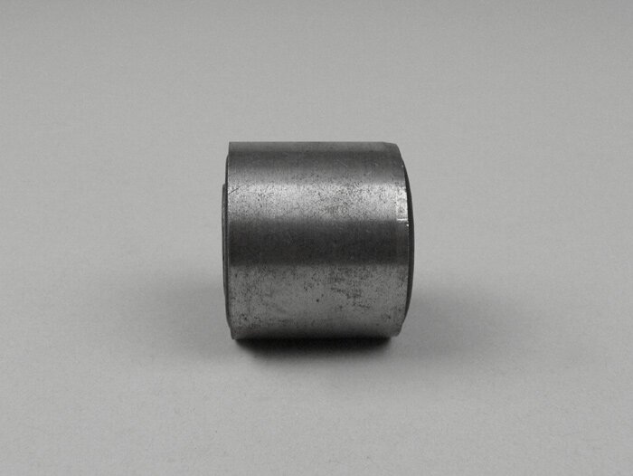 Motor Silentblock -LAMBRETTA- LI - Perno motor 21,5cm