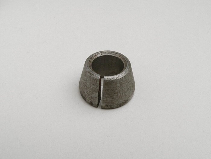 Engine mounting cone -LAMBRETTA- LIS, SX, TV (series 2-3) - 29cm engine bolt