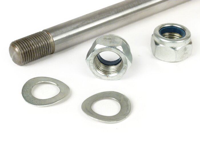 Engine bolt incl. nuts -RICAMBIO RAPIDO- Lambretta LI - 21.5cm