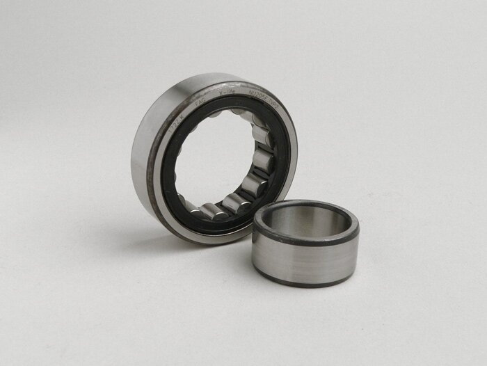Rullager -NU2205 ECP- (25x52x18mm) - (används för vevaxelns alternatorsida Lambretta GP, DL)