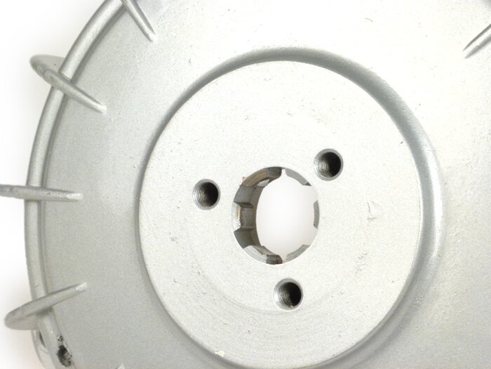 Achterremtrommel -UNI Auto- Lambretta LI (serie 3), LIS, SX, TV (serie 3), DL, GP - Zilver gespoten