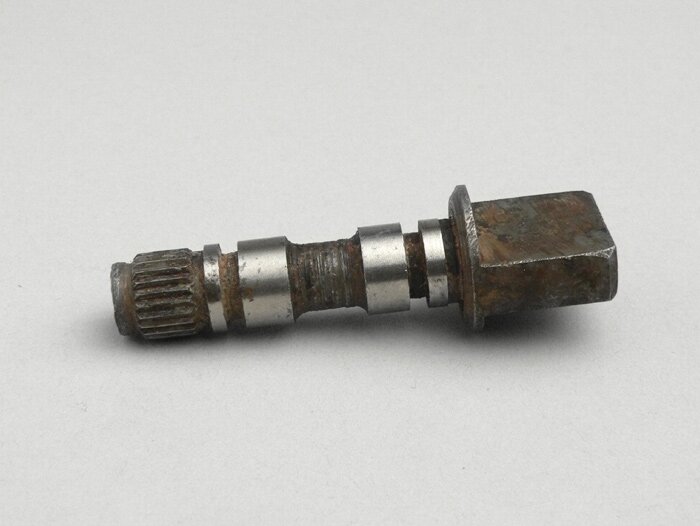 Bromskam främre trumbroms -LAMBRETTA- DL 125-150, GP 125-150