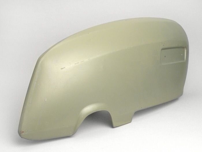 Penutup samping kanan -LAMBRETTA- DL, GP - logam