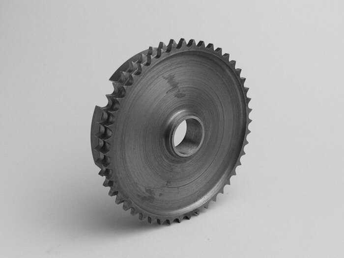 Piñón trasero -UNI AUTO- Lambretta series 1-3 - 46 dientes