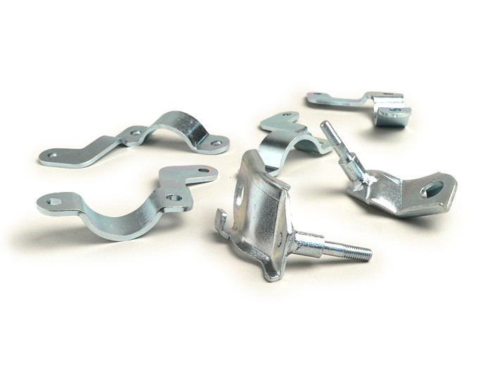 Pemasangan peredam kejut bagian bawah + atas -CASA LAMBRETTA Clip-on Lambretta LI, LIS, SX, TV, DL, GP
