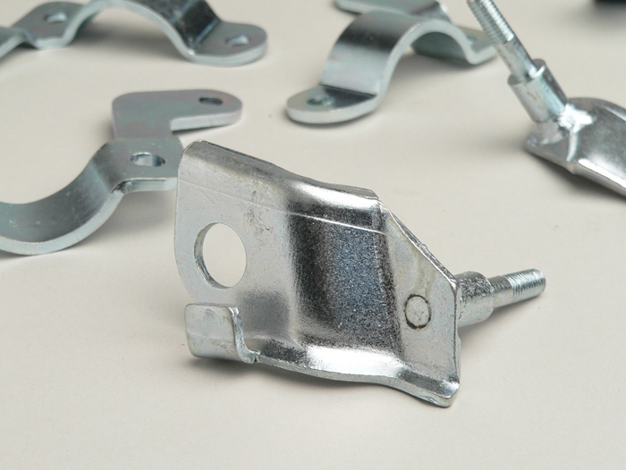 Pemasangan peredam kejut bagian bawah + atas -CASA LAMBRETTA Clip-on Lambretta LI, LIS, SX, TV, DL, GP