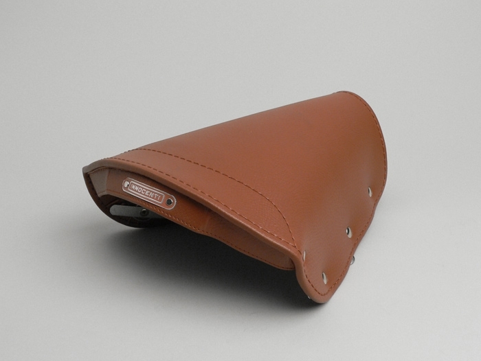 Cubresillín - Cubresillín -LAMBRETTA trasero- C, LC, D & LD - Marrón (Forma rectangular)