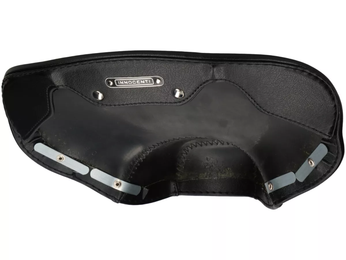 Sadelöverdrag - Sadelöverdrag -LAMBRETTA fram (stängd)- LD (fjäderavstånd 16cm) - Svart