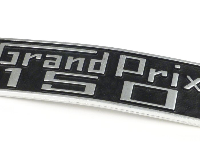 Badge legshield -LAMBRETTA- Grand Prix 150 - GP 150