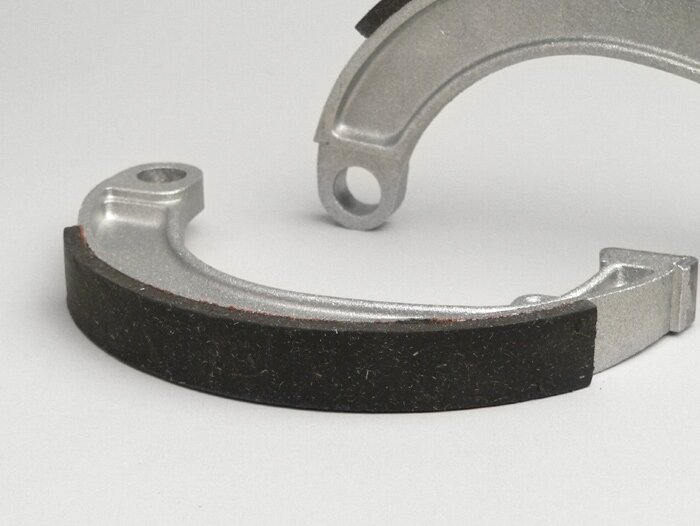 Zapatas de freno -LAMBRETTA Ø=150x17mm- LAMBRETTA J50, 50 DL, 50 Special (vh)