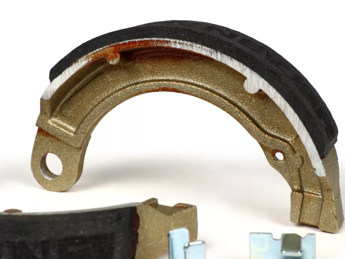 Brake shoes -VESPA Ø=127x23 mm- Vespa 8 rear, 1 anchor pin, Vespa Wideframe V1T-V15T (r), V30T-V33T (r), VM (r), VN (r), VL (r), VB (r), VNA1T-VNA2T (r), VNB1T-VNB3T (r), VBA1T (r), VBB1T (r)