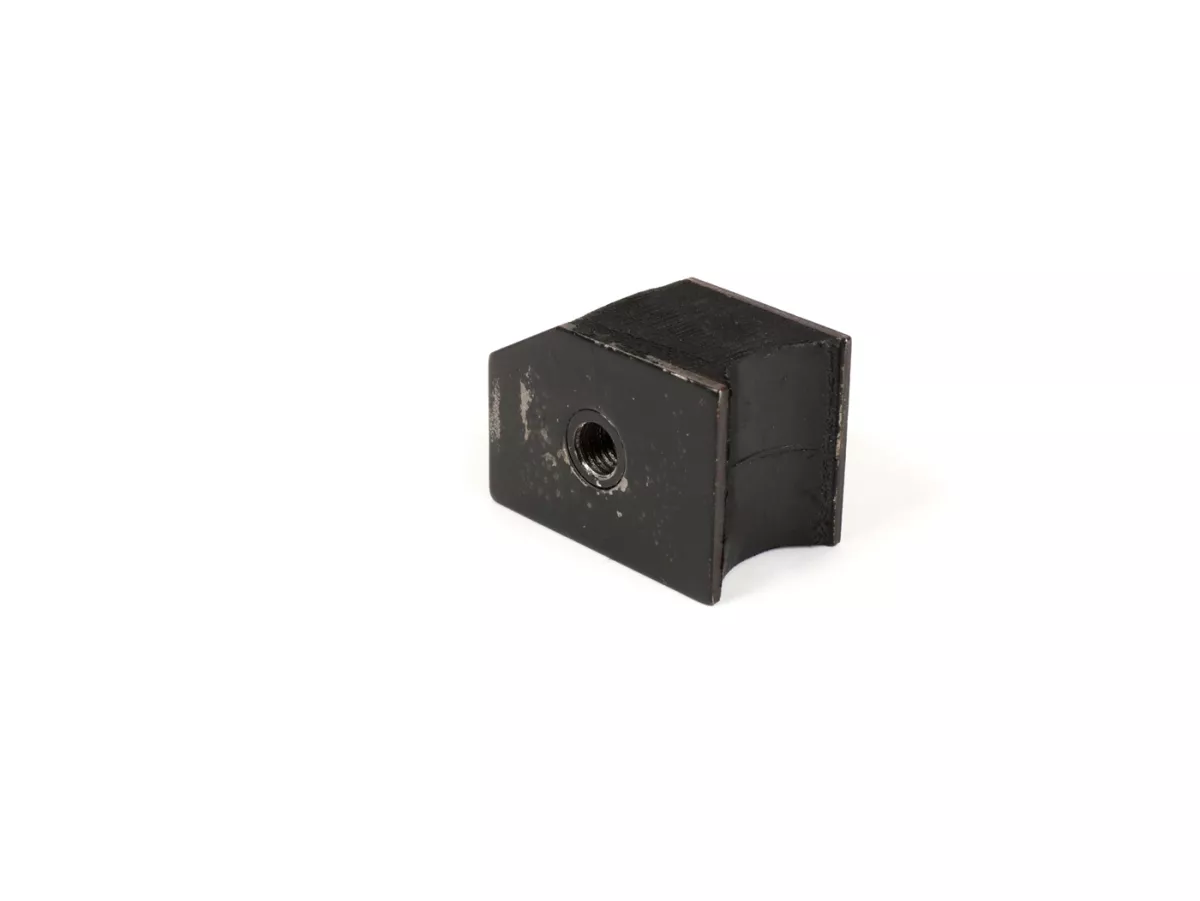 Peredam kejut Silentblock atas / rangka belakang -IMPOR- Vespa PX, T5 125cc, Rally, Sprint, TS, GT, GTR, SS180, GS160, Super, GL, GL, VNA, VNB, VBA, VBB, V50, V90, SS50, SS90, PV125, ET3