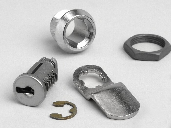 Side panel lock -OEM QUALITY- Vespa V50, PV125, ET3