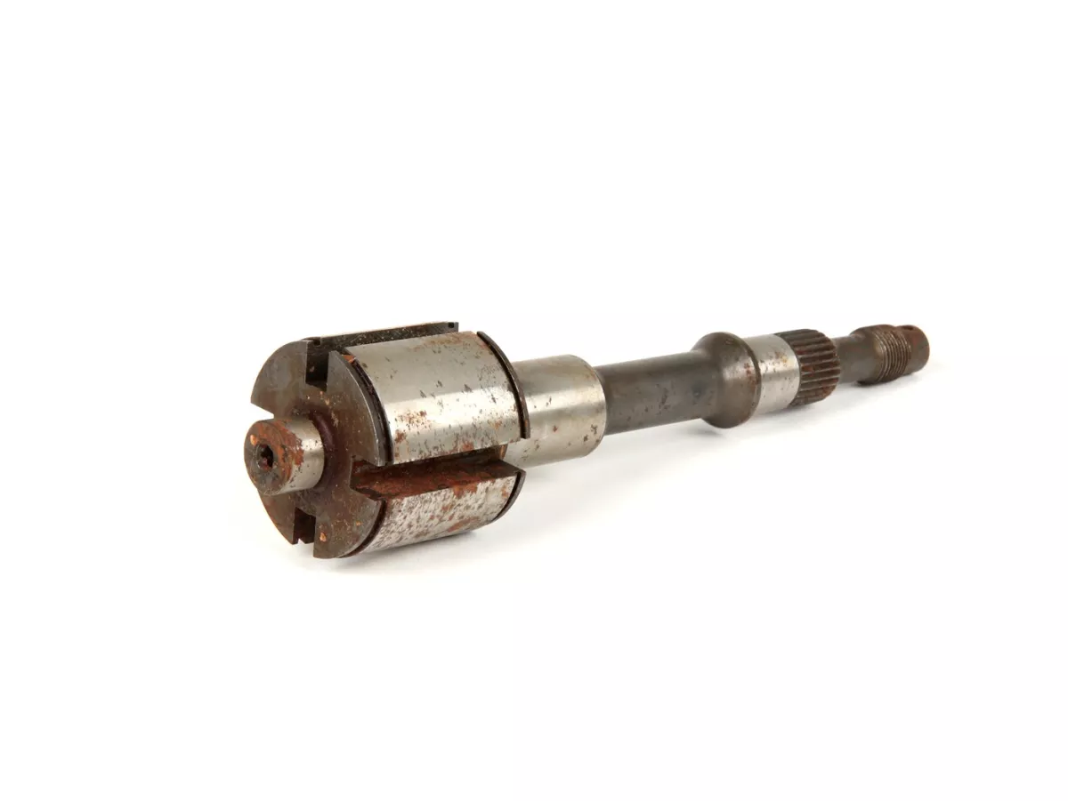 Hoofdas -PIAGGIO (NOS), M16- Vespa PK50-125 S/XL/XL2, V50 (V5A1T vanaf nr. 69444), V50 Special (V5B3T vanaf nr. 94315), V50 Elestart (V5B4T vanaf nr. 1514), PV125 (VMA2T vanaf nr. 150203), ET3 (VMB1T vanaf nr. 8161)