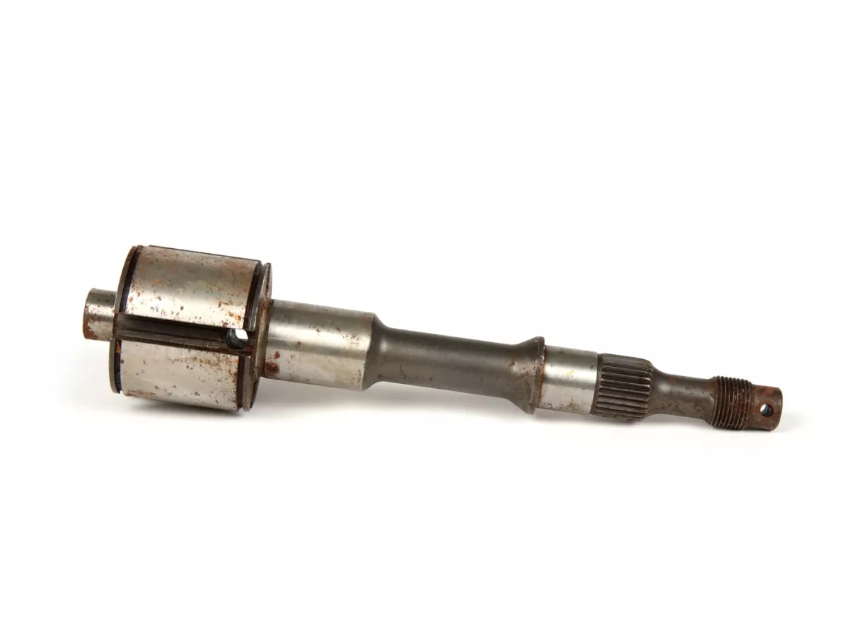 Hoofdas -PIAGGIO (NOS), M16- Vespa PK50-125 S/XL/XL2, V50 (V5A1T vanaf nr. 69444), V50 Special (V5B3T vanaf nr. 94315), V50 Elestart (V5B4T vanaf nr. 1514), PV125 (VMA2T vanaf nr. 150203), ET3 (VMB1T vanaf nr. 8161)