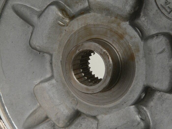 Front brake hub 10 inch -FA ITALIA- Vespa PK S (Italian models, Dutch models)