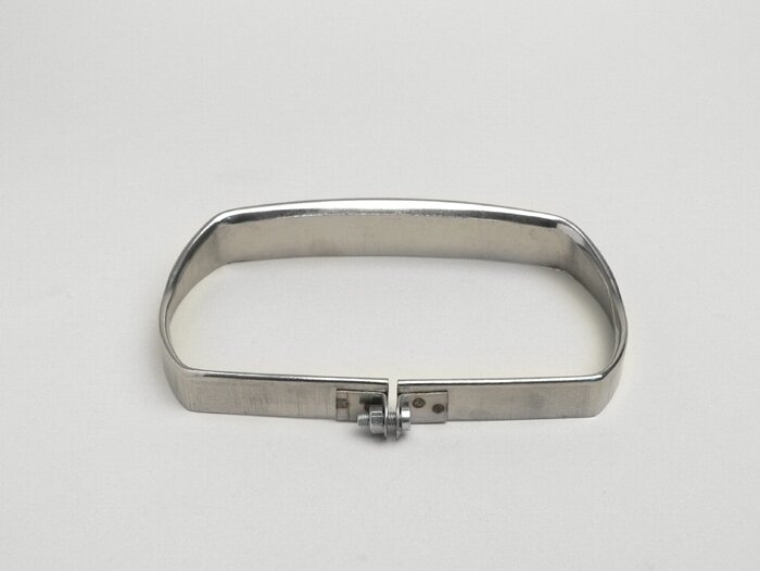Headlight rim -OEM QUALITY rectangular- V50 Special - chrome