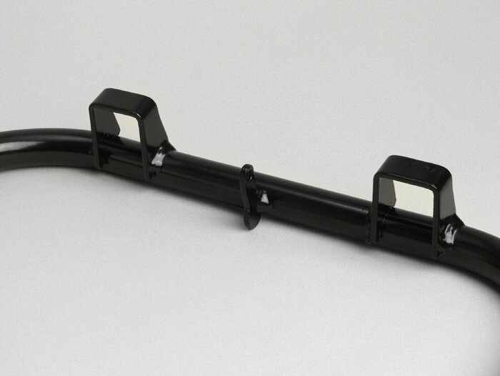 Dudukan tengah -KUALITAS OEM, Ø = 20mm- Vespa V50, V90, PV125, ET3 - Hitam