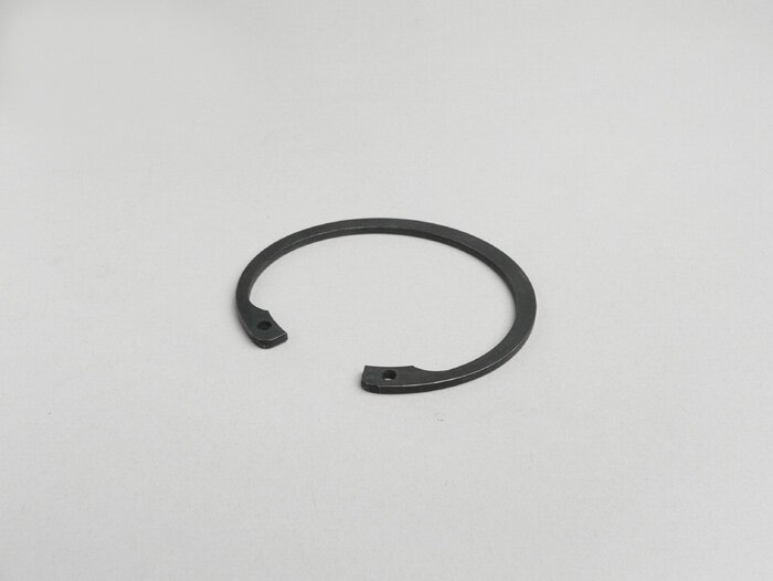 Circlip -HOLE DIN472- Ø=62mm - used for crankshaft bearing 613912  lhs (clutch) - Vespa PX, T5 125ccm, Cosa, Sprint Veloce, Rally, Super, TS125, GTR125