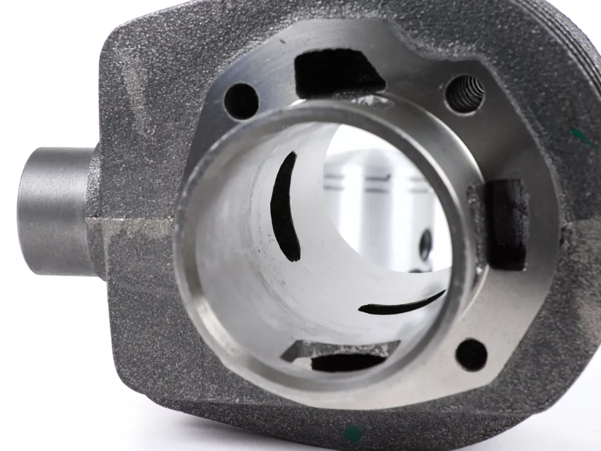 Cilindro -GOETZE, 150 ccm 3 porte- Vespa PX125, PX150, Cosa125, Cosa150, GTR125, TS125, Sprint Veloce (VLB1T 0150001-), LML Star 125/150, Stella 125/150