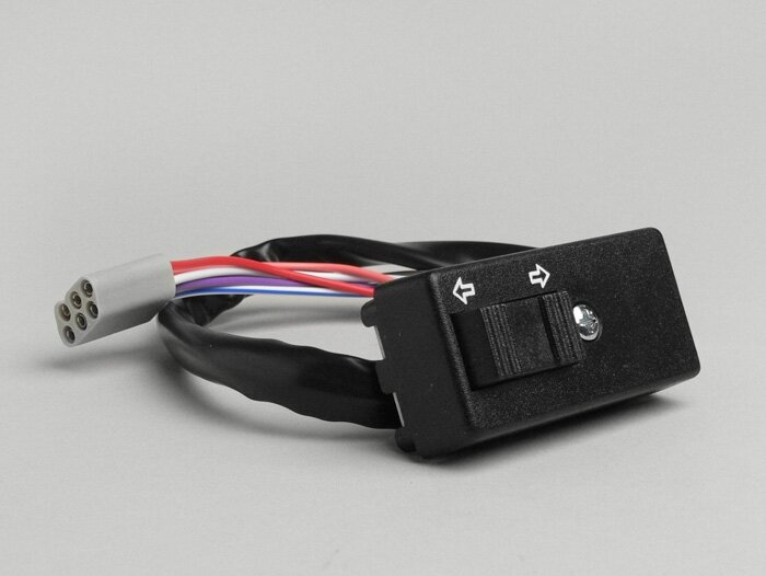 Interruptor de intermitentes - CALIDAD OEM - Vespa PK50 S/XL, PK80, PK125 S, PK125 ETS, PX80, PX125, PX150, PX200 (a partir de 1984) - 6 cables con multienchufe