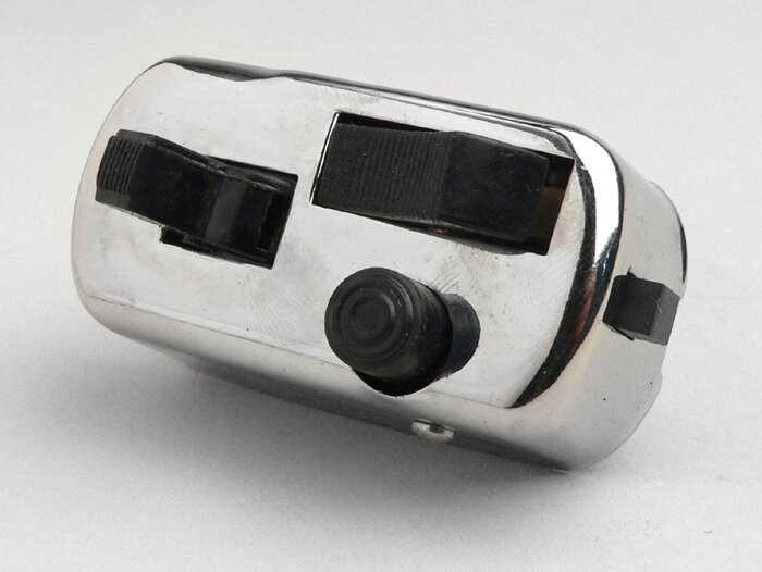Light switch -OEM QUALITY- Vespa V90, SS90 (Italian models), VNB2T-VNB6T, Super, GT125 (VNL2T), GTR125 (VNL2T), Nuova 125, PV125, VBB2T, Sprint150 (VLB1T), SS180 (VSC1T) (models without battery), Rally180 (VSD1T)