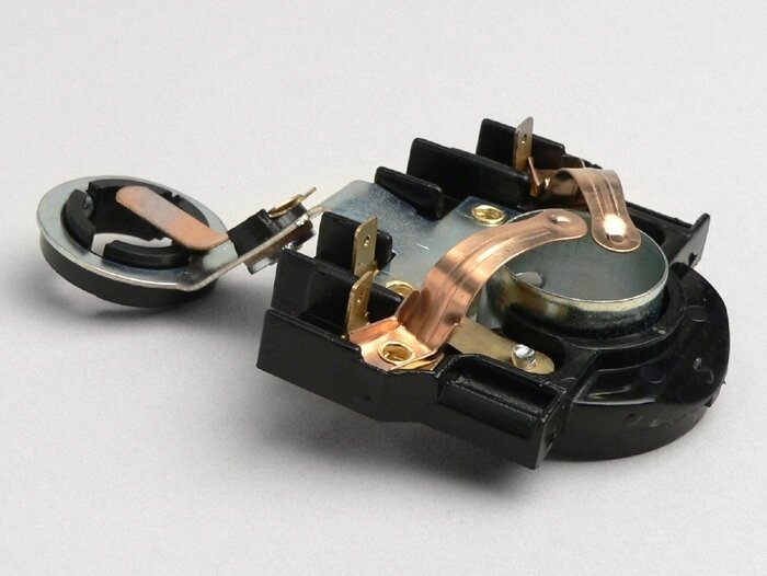 Headlight bulb holder -OEM QUALITY-Vespa V50/90 (Bilux), PV, ET3, Rally180 (VSD1T), Rally200 (VSE1T), Sprint150 Veloce(VLB1T) - for round type SIEM headlight
