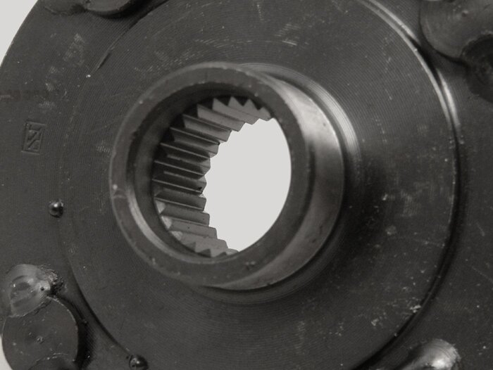 Brida del tambor de freno trasero -MADE IN ITALY, espárrago Ø=10mm, dentado grueso (Z=27)- Vespa VNB4T a VNB6T, VBB1T (71001-), VBB2T - con tuerca de rueda M10 también adecuada para VNA, VNB1-3T, VBA, VBB1T (-71000)