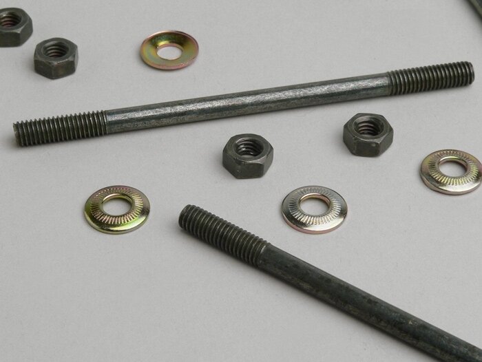 Set baut stud -M6 x 107mm- (digunakan untuk silinder Piaggio 50 ccm 2-tak, Minarelli 50 ccm (vertikal), Morini 50 ccm (tipe AH)) - BOOSTER, BUMP50, BWS50, SLIDER50, SPY, SR50 (-1994), STUNT, ZUMA50, AMICO