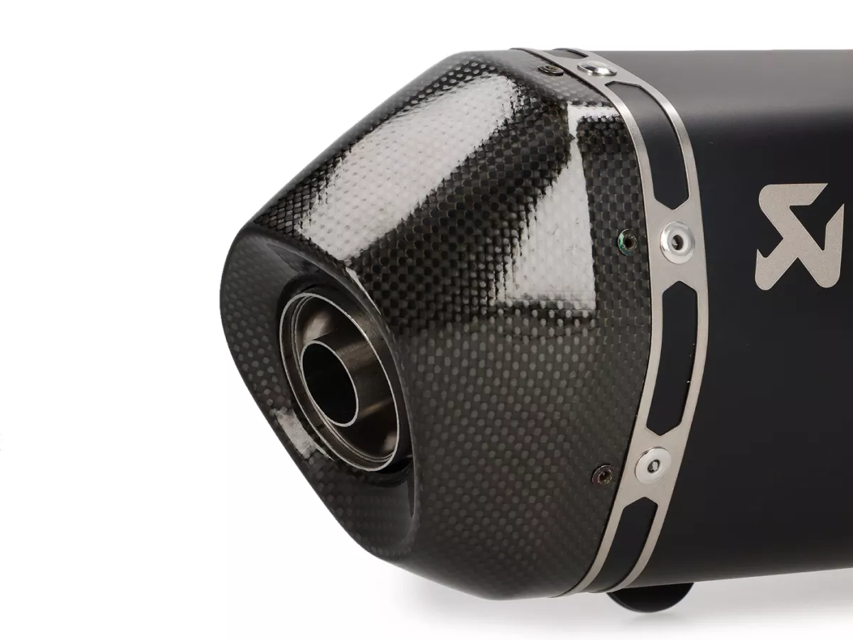 Escape -AKRAPOVIC Slip-On Line (SS), Euro 5- Vespa GTS 125 (ZAPMD3200, ZAPMD3201), Vespa GTS Super 125 (ZAPMD3200) - acero inoxidable negro