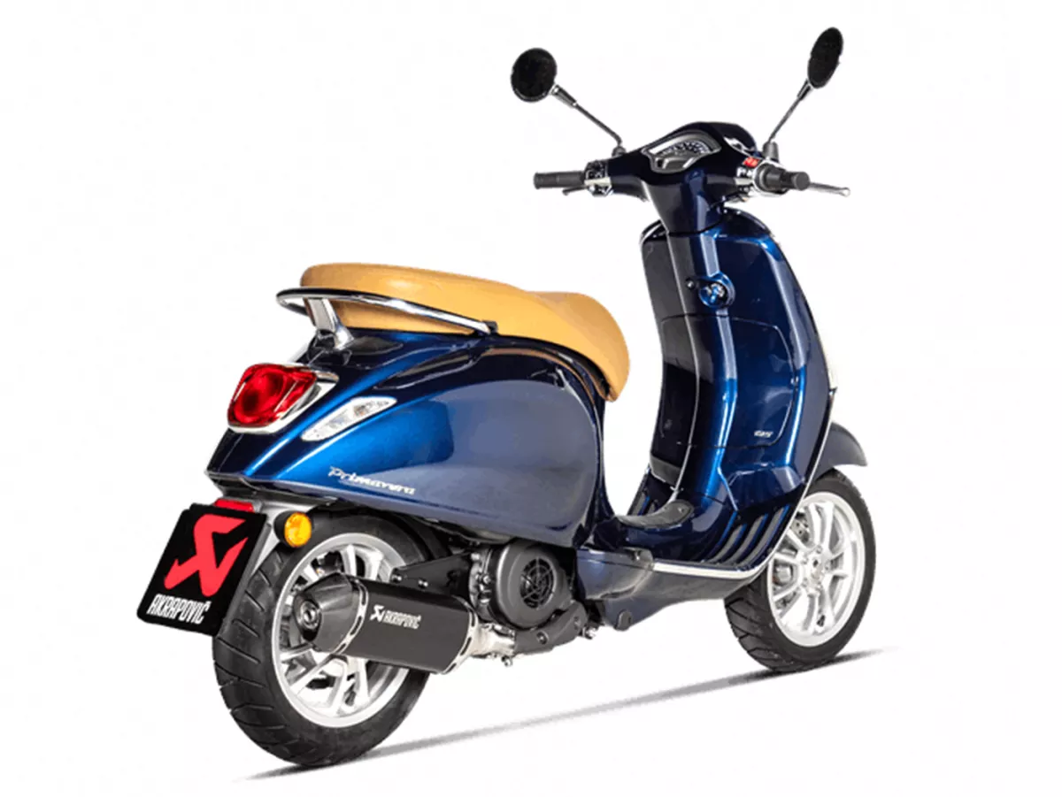 Uitlaat -AKRAPOVIC Slip-On Line (SS), Euro 5- Vespa Primavera 125 (ZAPMD1100), Vespa Primavera 150 (ZAPMD120), Vespa Sprint 125 (ZAPMD1101), Vespa Sprint 150 (ZAPMD1201) - roestvrij staal zwart