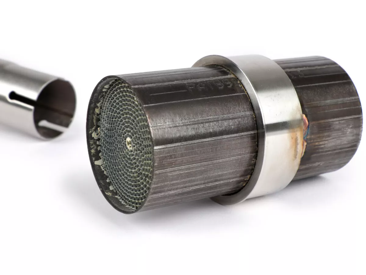 Colector de escape- FLECHA- 'Catalizador'- Vespa GTS300 (ZAPM452), GTS es decir Super300 (ZAPM452), GTS 125i (ZAPM31300) 2008-2016, Vespa GTS 125i (ZAPMA3100) 2008-2016, Vespa GTS 125i (ZAPM45300) 2008-2016 Primavera 125 (ZAPM81100) 2014-2016, Vespa Prima