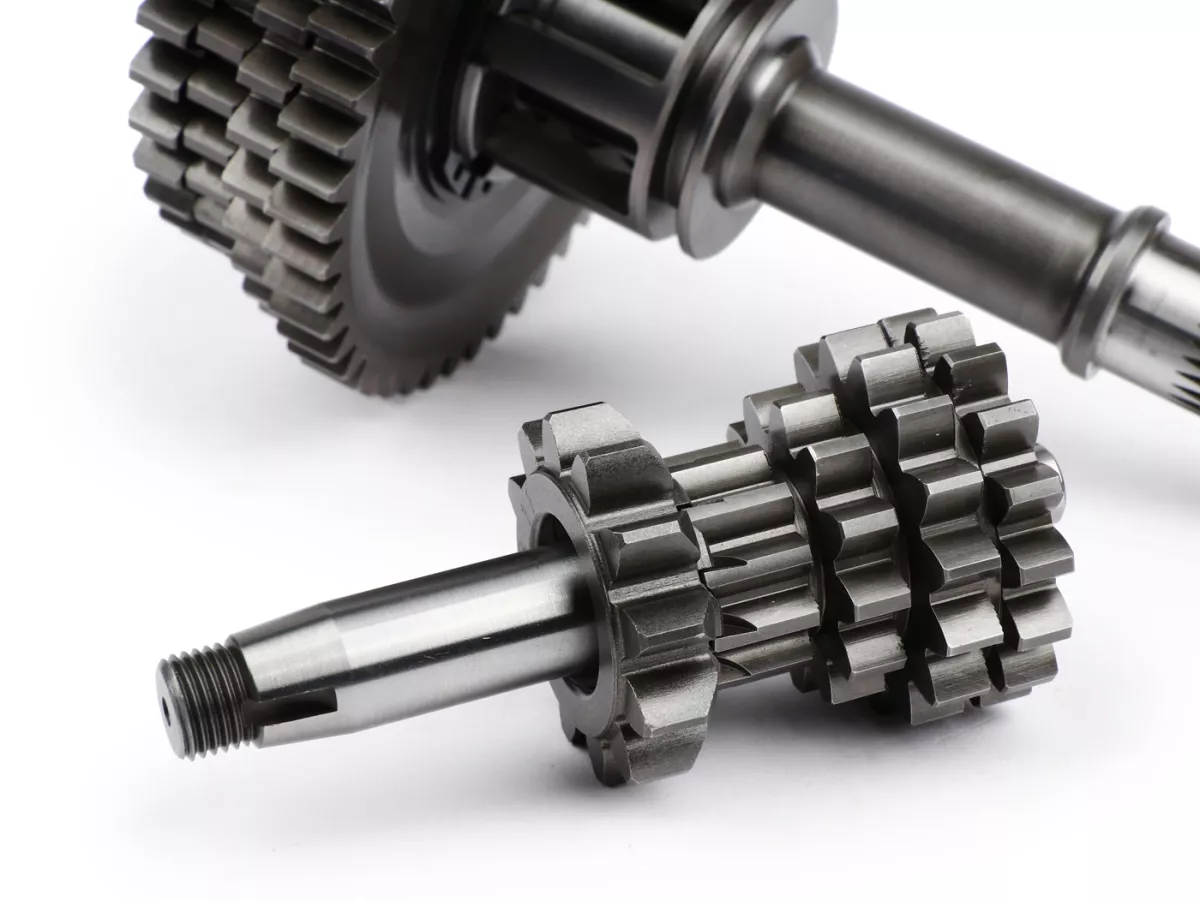 Gearbox lengkap -BENELLI Bull 6 tipe SPORT- Vespa V50, V90, 50N, PV125, ET3, SS50, SS90, PK S, PK XL1, PK XL2, ETS - (11-54, 12-40, 15-38, 16-37 gigi) termasuk poros tambahan, poros utama, cakar pemindah gigi, roda gigi, pinion kickstarter