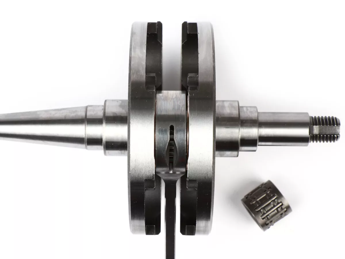 Vevaxel -BGM PRO, direktintag, slaglängd = 57mm, vevstake = 105mm- Motovespa 125, Motovespa 150S - kolvstift Ø15mm (nållager), kopplingstyp Vespa PX (Ø 15mm), även för konvertering Vespa VNA1T-VNA2T
