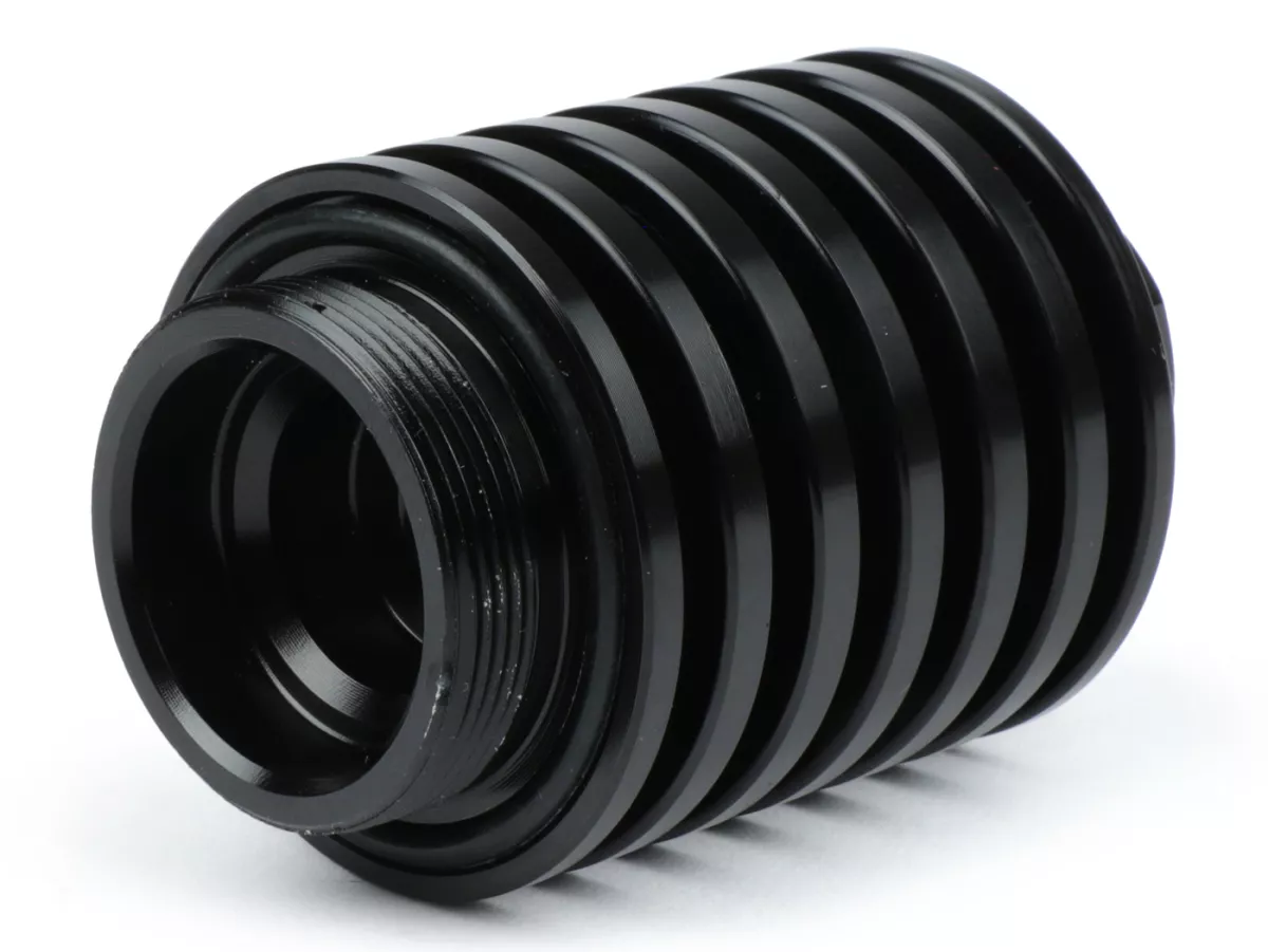 Bouchon huile -BGM PRO, CNC, noir brillant- tous les modèles Piaggio Leader 125-200cc, LEM 125-150cc, HE 125-150cc, IGET 125-150cc, Quasar/HPE 250-310cc, Master 400-500cc