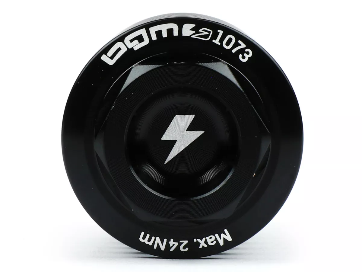 Bouchon huile -BGM PRO, CNC, noir brillant- tous les modèles Piaggio Leader 125-200cc, LEM 125-150cc, HE 125-150cc, IGET 125-150cc, Quasar/HPE 250-310cc, Master 400-500cc