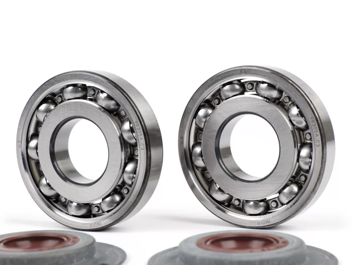 Bearing and oil seal set for crankshaft -BGM PRO FKM/Viton® (E10/etahnol resistant), FAG bearing (9 balls)- Vespa Wideframe VM, VN, VL, VB, GS150 / GS3 (VS1T - VS5T, VDTS), VD1, VD2, Largeframe VNA1, VNA2 (VNA2M, -091392), VBA (VBA1M, -313583)