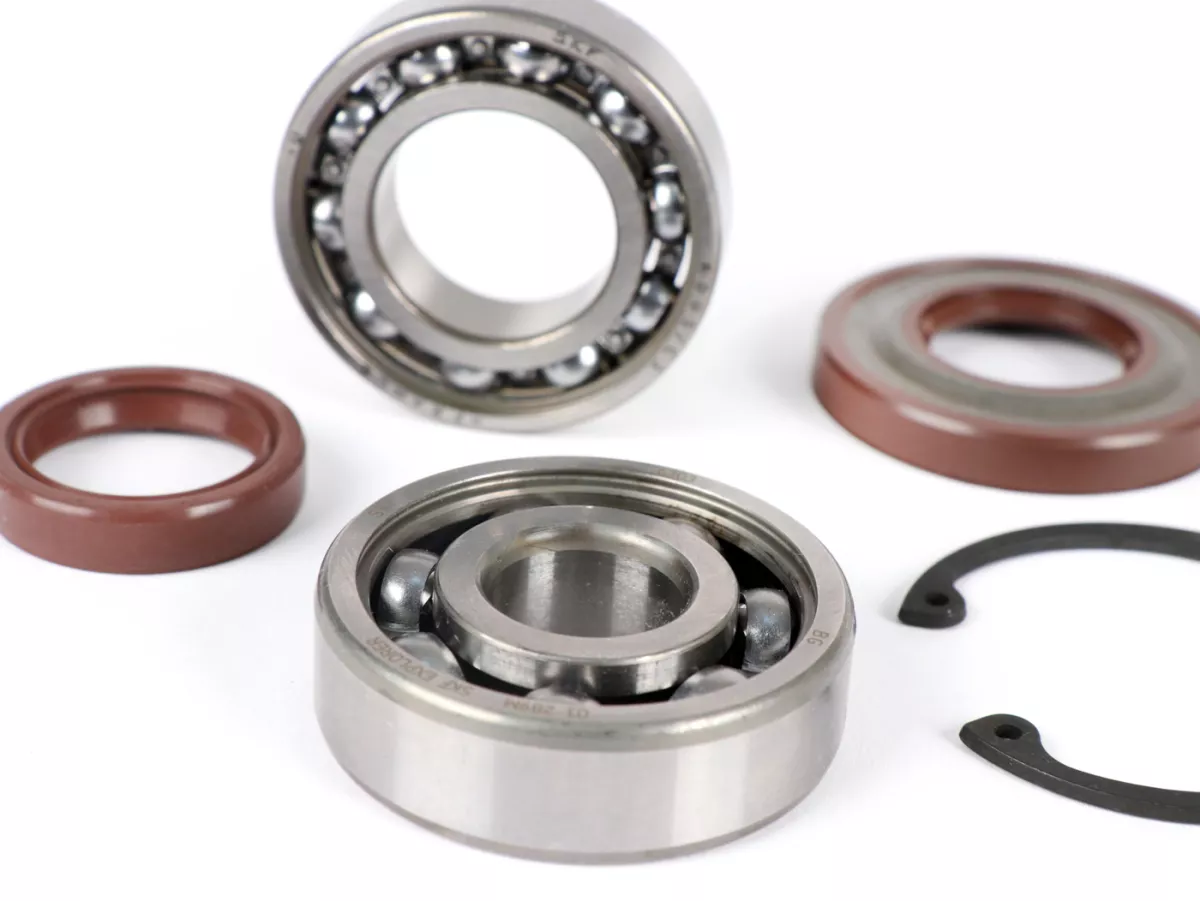 Bearing and oil seal set for crankshaft conversion to ETS -BGM PRO- Vespa V50, PV125, ET3, PK50, PK80, PK125 - 1x 6303 + 1x 6005 C3