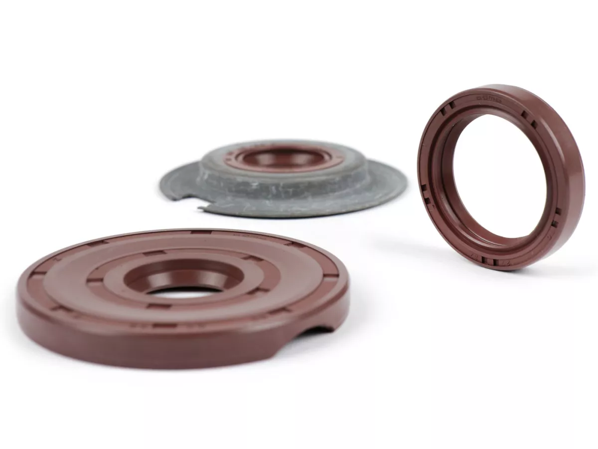 Juego de retenes -BGM PRO, FKM/Viton® (resistente a E10)- Vespa Largeframe Sprint (VLB1T -11518114), Sprint Veloce (VLB1T -165002), GT (VNL2T), GTR (VNL2T -118278), GL (VLA1T), VBB1T, VBB2T, VNB1T, VNB2T, VNB3T, VNB4T, VNB5T, VNB6T, VBA1T (VBA1M --1