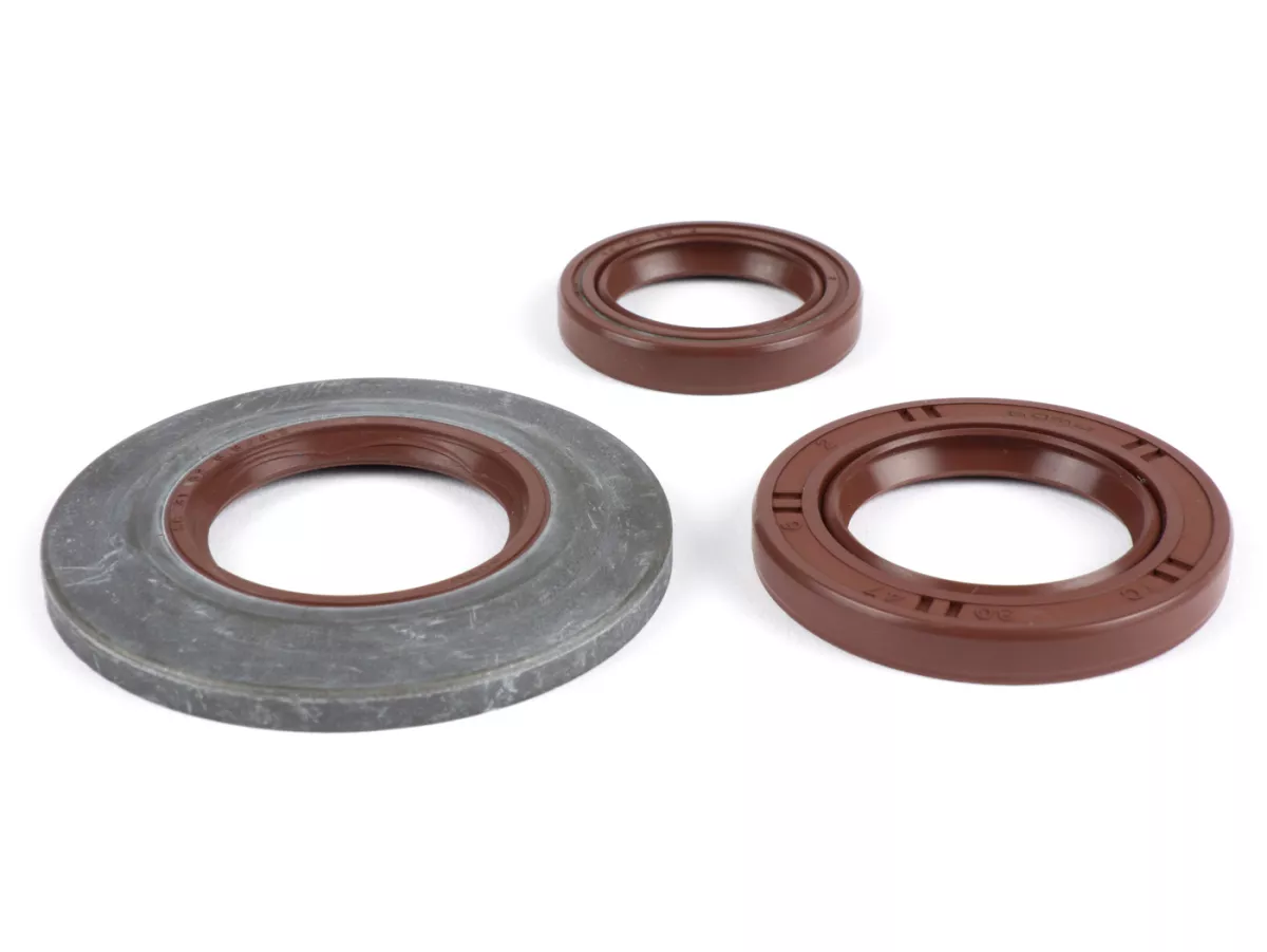 Juego de retenes -BGM PRO, FKM/Viton® (resistente a E10) metal, marrón- Vespa Largeframe PX Lusso (1984-1993) - PX80, PX125, PX150, PX200, T5 125cc, Cosa - Retén rueda trasera 30x47x6mm (montaje exterior)