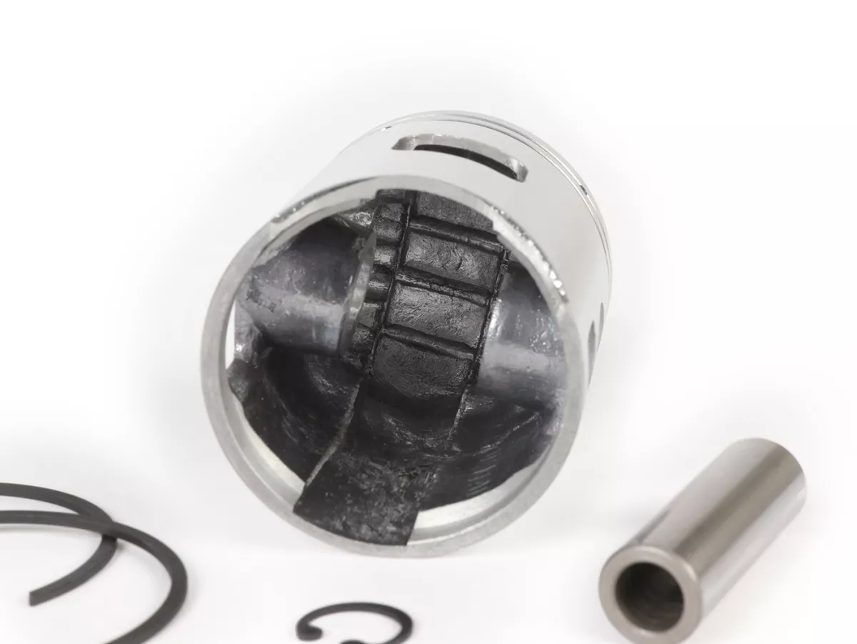 Kolv -BGM PRO 150 ccm, Wideframe, Faro Basso, Ø=57,5mm (1:a överdimensionerad)- Vespa 1953-1959, VM, VN, ACMA (från motor V55), VB1T, VGL1T, VL1T