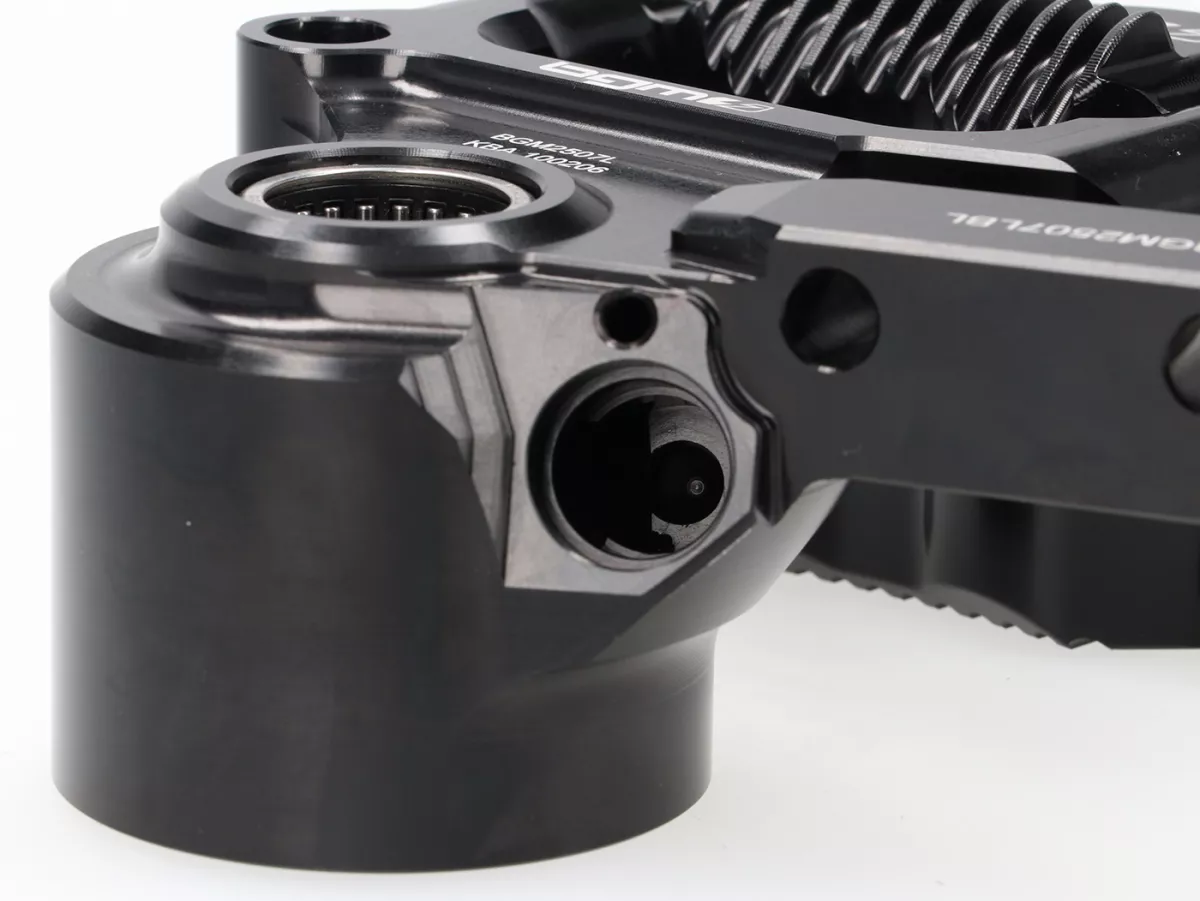 Kit completo de freno delantero - Freno radial BGM PRO SPORT de 4 pistones con adaptador fresado CNC incl. certificado TÜV - adecuado para LML Star/Stella - negro