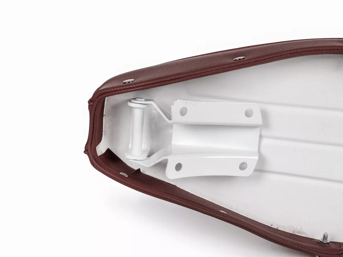 Seat -BGM PRO Pegasus with badge and riveted- Lambretta LI, LI S, SX, TV, DL, GP - brown